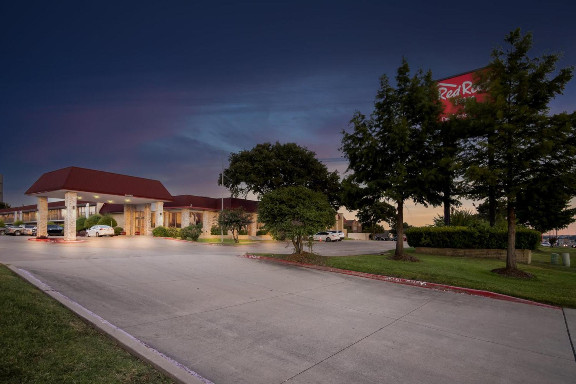 Red Roof Inn & Conference Center Mckinney Buitenkant foto